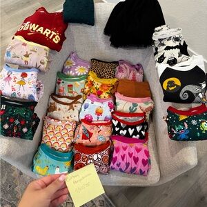 Bundle of 4T little sleepies